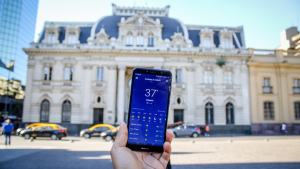 Hasta 36°C: declaran Alerta Roja por calor extremo en Región Metropolitana y provincias de Valparaíso