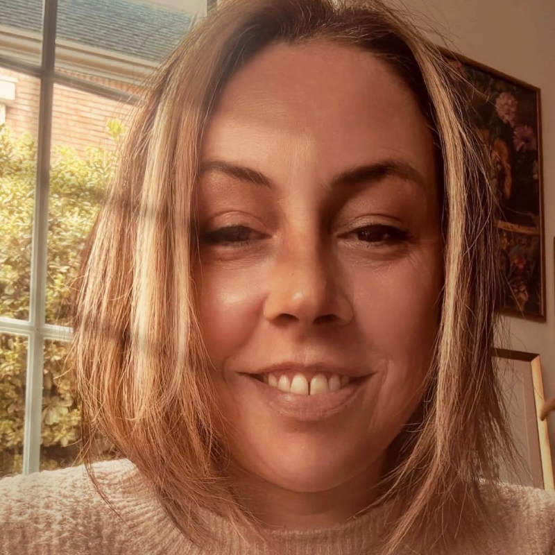 Foto del editor Fernanda Álvarez