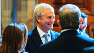 Entre las urgencias y el largo plazo