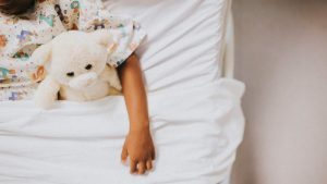 Conmoción en Italia: murió niño de dos años que fue trasplantado con un corazón quemado