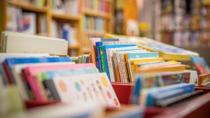 La era de la posverdad: cómo enseñar pensamiento crítico a los niños