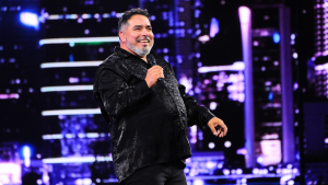 VIDEO - Apelando a la nostalgia y a la música: revive la rutina de Rodrigo Villegas en Viña 2026