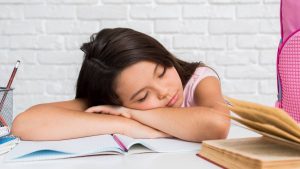 A 14 días del inicio del año escolar: ocho tips para empezar a ordenar el horario de sueño de tus hijos