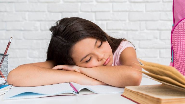 A 14 días del inicio del año escolar: ocho tips para empezar a ordenar el horario de sueño de tus hijos