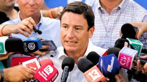 Ante envío de ayuda humanitaria: Squella emplaza al Gobierno a apoyar iniciativas 