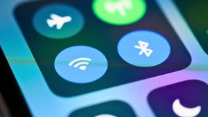 Irrupción del WiFi 7: qué es y cómo esta nueva tecnología mejora el teletrabajo, el streaming y la entretención