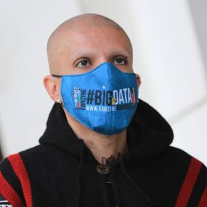 Golpeado, maniatado y rociado con bencina: lo que se sabe del violento ataque que dejó a Rojas Vade en riesgo vital