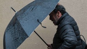 Río atmosférico con 80 mm de lluvia: las ocho regiones que tendrán precipitaciones este fin de semana