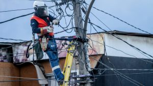 Las Condes, Santiago y otras: las comunas de la capital que tendrán cortes de luz este viernes 20 de marzo