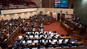 Vuelve la “Ley Antipitutos” al Congreso y reabre debate por nepotismo en el Estado