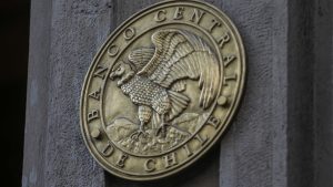 Economía creció un poco más de lo esperado en 2025; nuevo gobierno subraya que es el segundo peor desempeño desde 1990