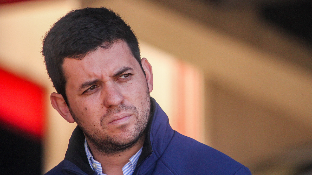 Alcalde Iglesias (IND-UDI) por bencinazo: “El gobierno va a tener que redefinir sus prioridades”