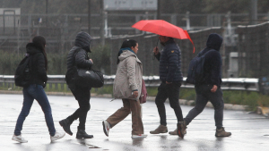Menores temperaturas y lluvias: así se espera la llegada del otoño en la Región Metropolitana
