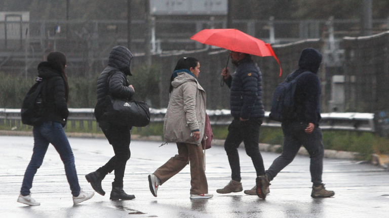Menores temperaturas y lluvias: así se espera la llegada del otoño en la Región Metropolitana