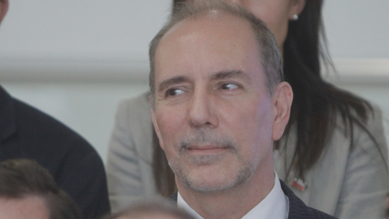 De Grange pide a ministro Muñoz no implementar Ley Uber: 