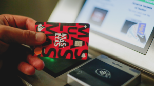 Pago con tarjetas en Metro ya supera 1,5 millones de transacciones en su primer mes activo