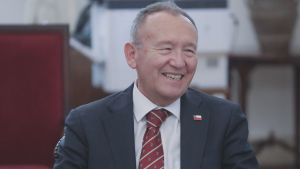 La Moneda defiende bajar impuesto corporativo ante déficit fiscal: 