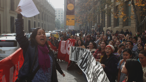 Las razones de Iván Poduje para mantener a Doris González, vocera de Ukamau, en el Minvu