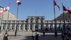 Hasta casi $10 millones: los limites de sueldos que fijó la Dipres para los asesores del presidente y ministros