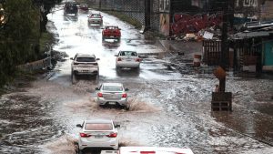 Las 10 comunas de Santiago con alerta Senapred por aluviones, tormentas eléctricas y lluvias