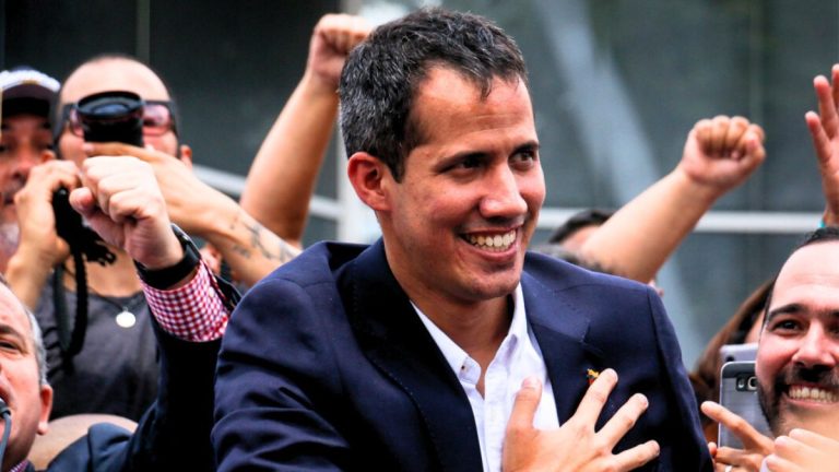 Juan Guaidó usa a Chile como ejemplo y espera que en Venezuela 