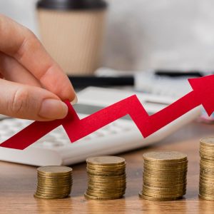 Alza en el petróleo: los productos y servicios que podrían aumentar su precio en Chile