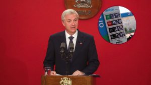 55% atribuye mayor responsabilidad al actual Gobierno por alza de bencinas y aprobación de Kast cae 8 puntos