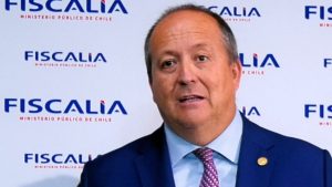 Valencia confirmó llamado de Steinert por cambio de equipo PDI cuando era fiscal pero recalcó que 