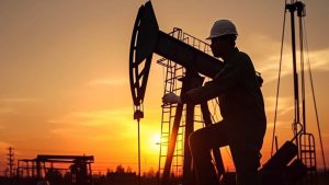 Se dispara precio del petróleo: las razones detrás del fuerte aumento que sacude a los mercados