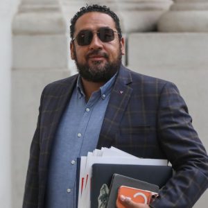 “No tiene eufemismos”: ex ministro de Educación critica anuncio de “descontinuar” programas clave