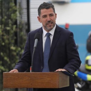 Destituyen a 30 funcionarios en La Florida por viajar al extranjero con licencias médicas