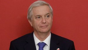 Kast retrocede en ranking latinoamericano y roza el 50% de imagen negativa