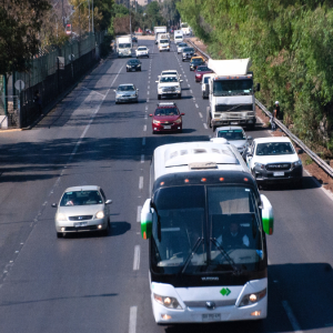 Semana Santa: ministro Arrau detalló las medidas para el retorno de autos a Santiago este domingo