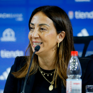 Cecilia Pérez hace historia en Azul Azul: las mujeres que han sido presidentas de clubes del fútbol chileno