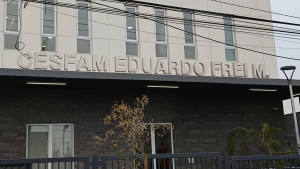 Qué se sabe de la funcionaria del Cesfam de La Cisterna detenida por anunciar tiroteo para este lunes