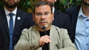 PC desoye a Jara: diputado Barrera plantea que bancada comunista rechazaría idea de legislar Ley de Reconstrucción