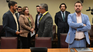 Exministros de Boric y pesos pesados de la Concertación: los economistas que llevan la batuta en la oposición (y apuestan por el fracaso de la reforma de Kast)