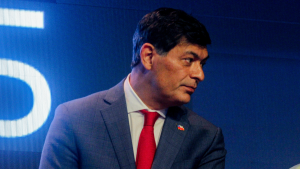 Parisi acusa inasistencias de 