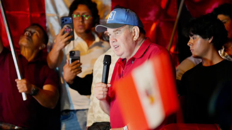 VIDEO - Elecciones en Perú: candidato de ultraderecha acusó fraude y llamó a la 