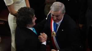 Kast se reúne con Milei en su primera gira internacional con Apablaza como sombra en la agenda