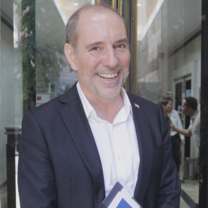 Ministro De Grange y aerolíneas: 