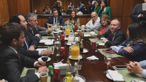 Tras cita con oposición: La Moneda retrasa presentación de ley miscelánea ante el Congreso