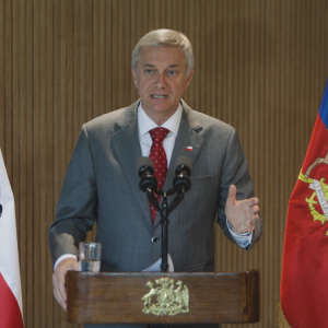 Rebaja a impuesto corporativo y fin de contribuciones a mayores de 65 años: Kast presenta su esperado proyecto de Reconstrucción Nacional