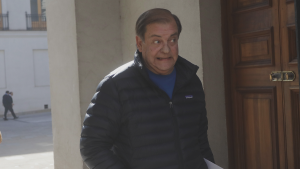 Francisco Vidal con todo contra La Moneda por fin de contribuciones: 