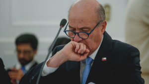 Quiroz sale al paso de propuesta de recortar alimentación en colegios: 