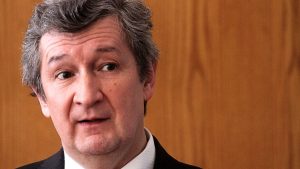 VIDEO - El día en que Sebastián Piñera desistió de despedir a Álex Figueroa del ISP por cáncer que padecía