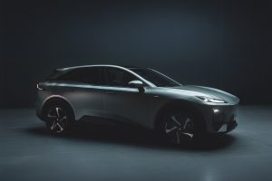 Autos con mejor rendimiento 2025: tecnologías de eficiencia