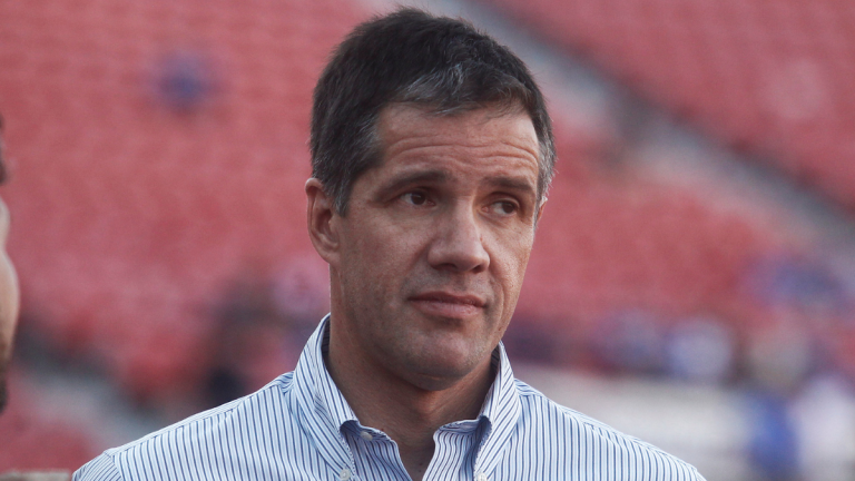 Terremoto en la U: Michael Clark renuncia a la presidencia de Azul Azul