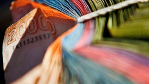 Encuesta Cadem: 65% cree que la economía y el empleo debe ser la prioridad del Gobierno de Kast