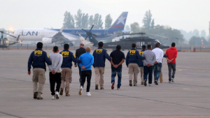 Los problemas que enfrenta el plan de expulsiones de Kast: 6 mil venezolanos no pueden ser deportados